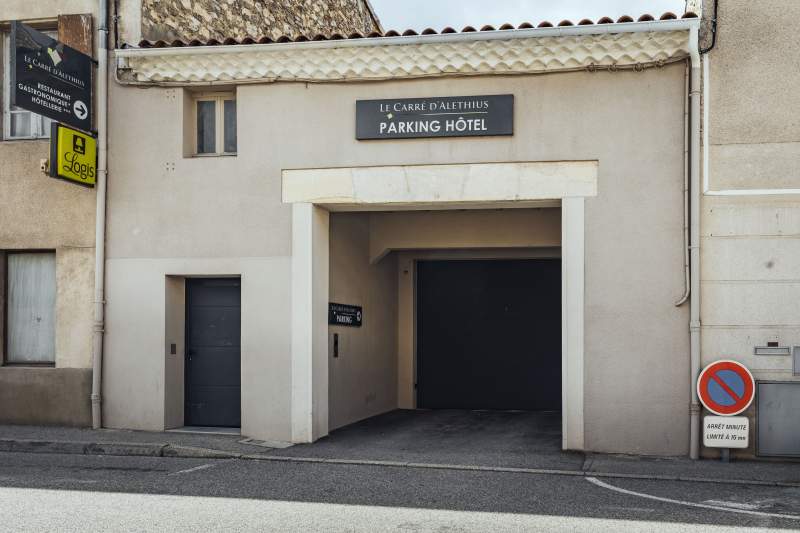 Hôtel de Charme au Sud de Valence · Le Carré d'Alethius